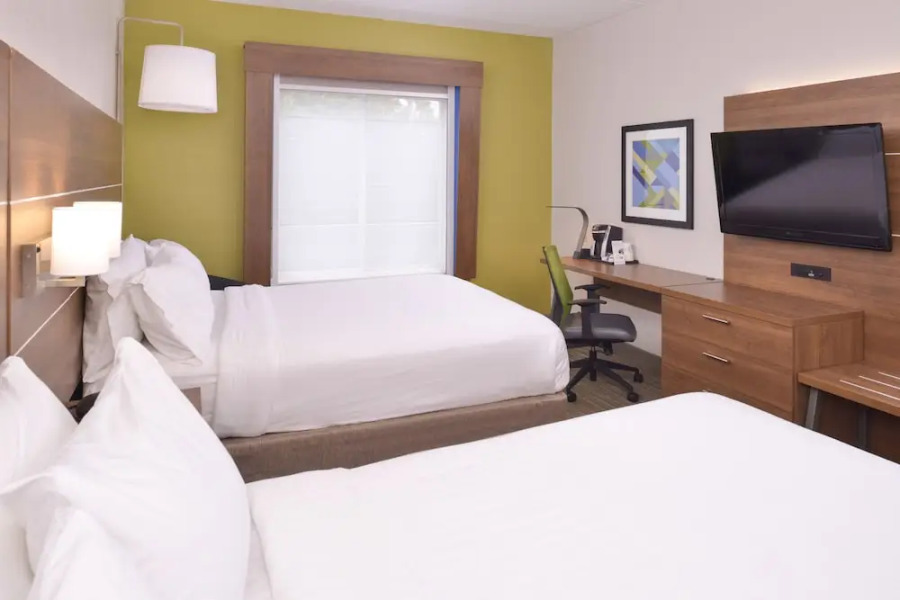 Holiday Inn Express & Suites Chattanooga East Ridge