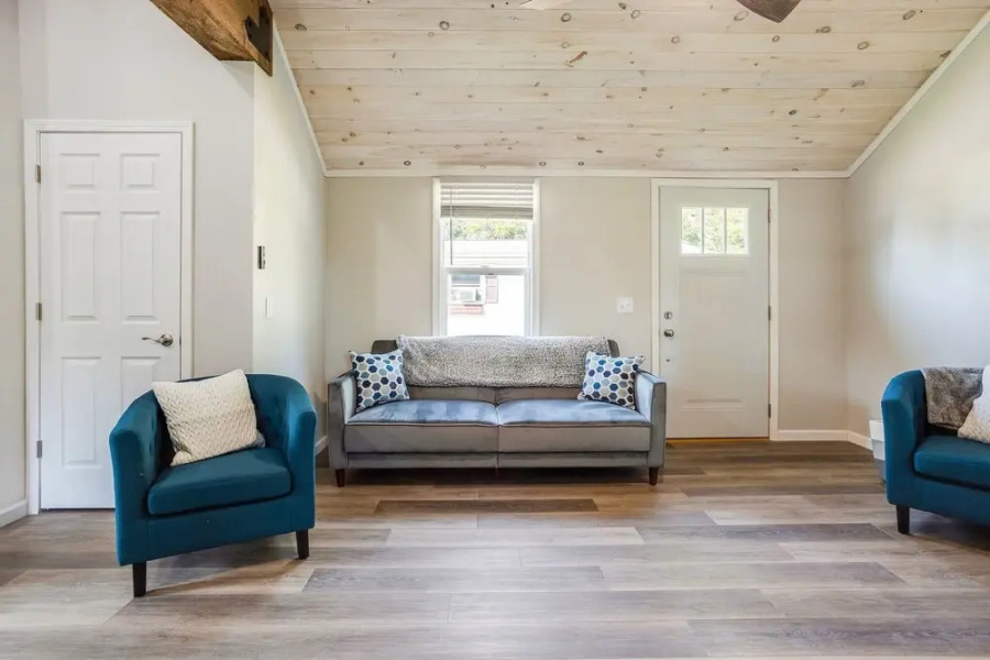 Newly Remodeled Home In Perfect Location To Visit Lake Erie Or Cleveland 2 Bedroom Home by Redawning