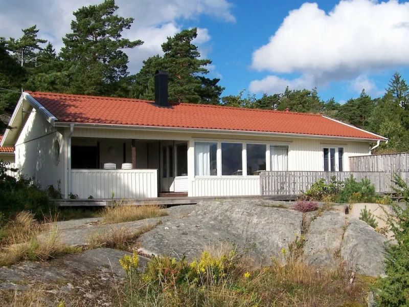 8 Person Holiday Home in Tanumshede