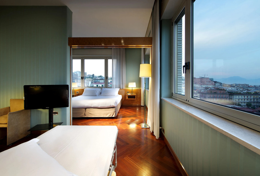 Отель Exe Majestic