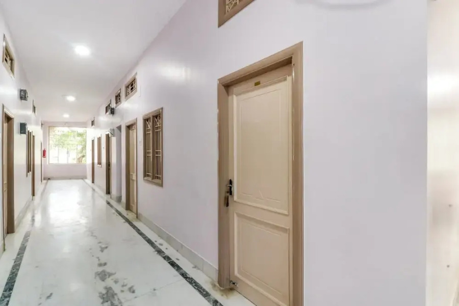 Hotel Bhawani Palace by OYO Rooms