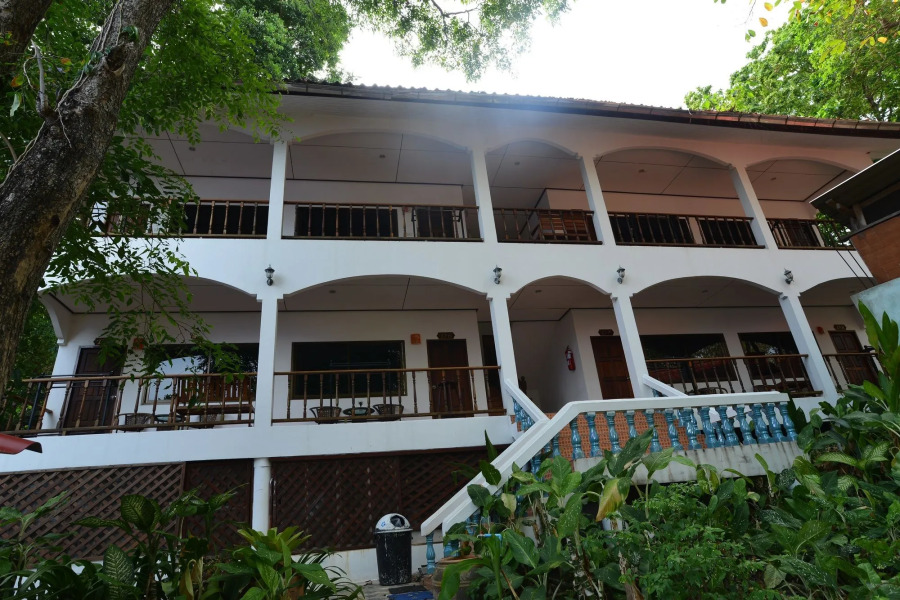 Sangthian Beach Resort