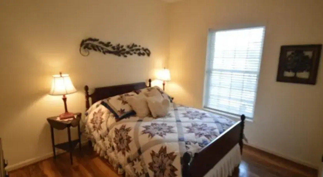 RedAwning Life On The River - C423