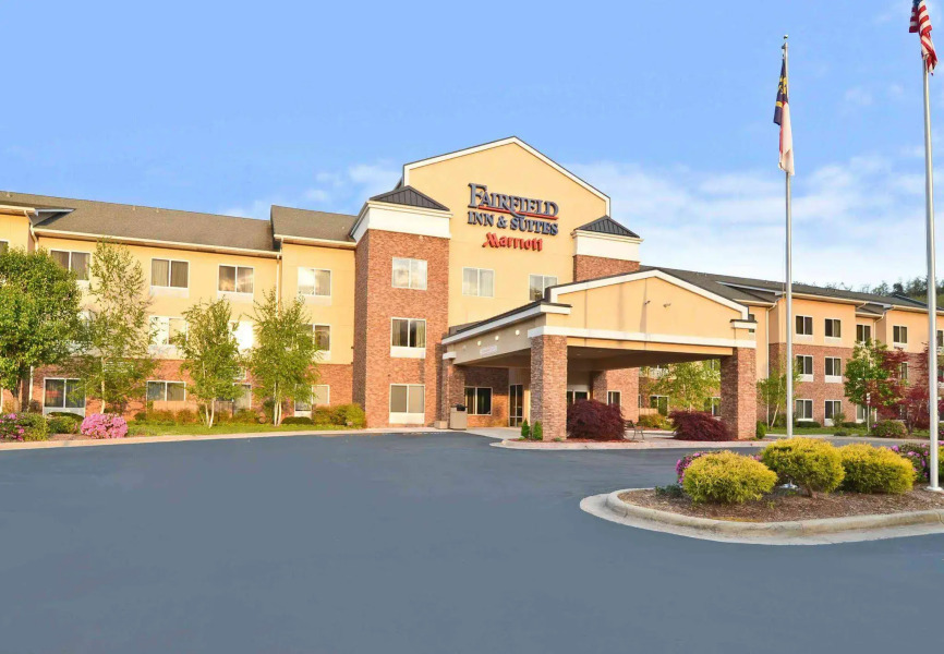 Fairfield Inn Suites by Marriott Cherokee