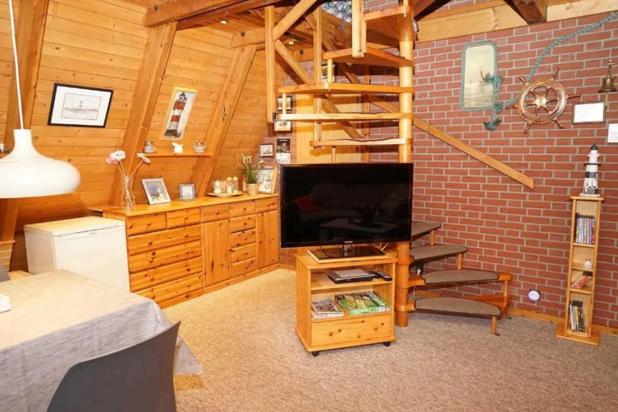 Zeltdachhaus mit W_LAN _ 2 x TV