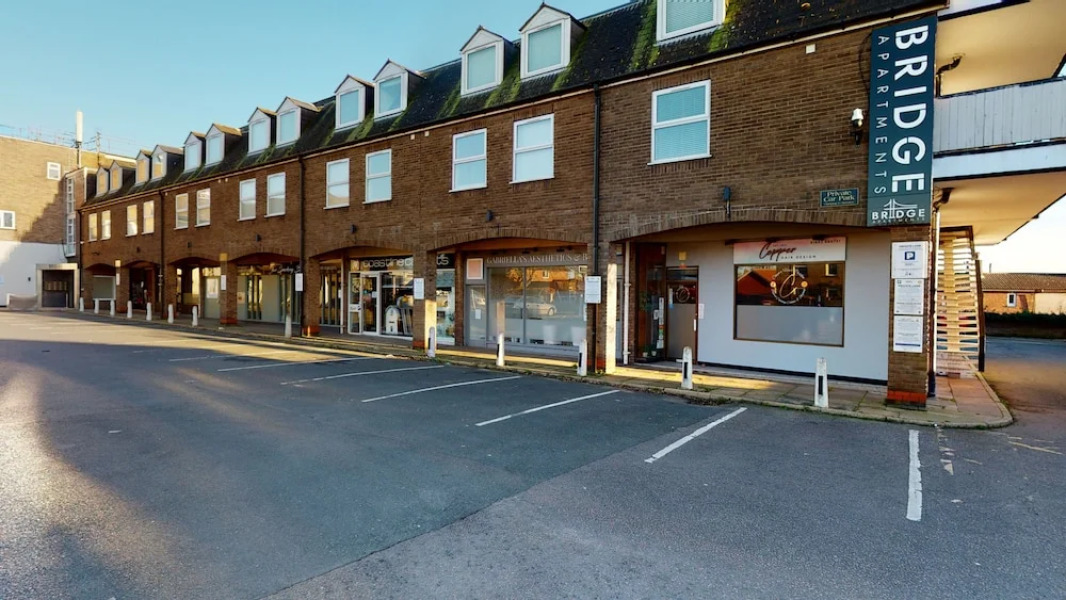 Bridge Apartments by Karah Suites