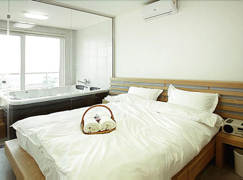 Ganghwa Romantic Cube Pension