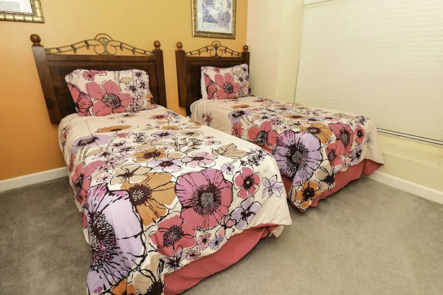 519OBC Sunshine Daydream 4 Br villa by RedAwning