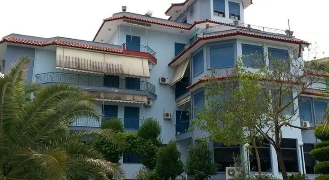 Parku i Palmave Hotel