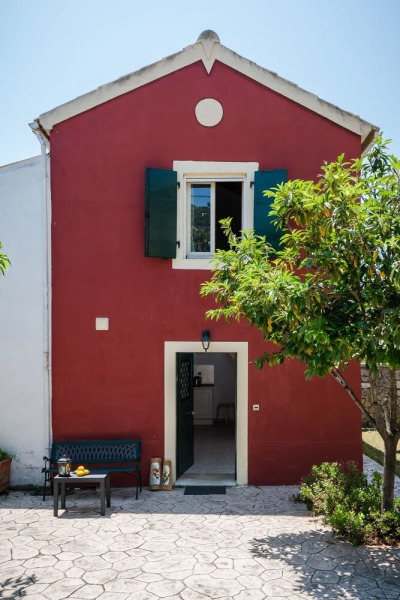 Traditional Rustic Maisonette By Konnect