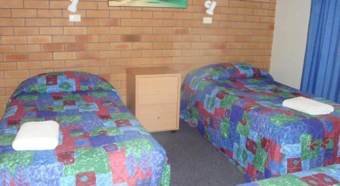 Adrift By The Beach Holiday Units