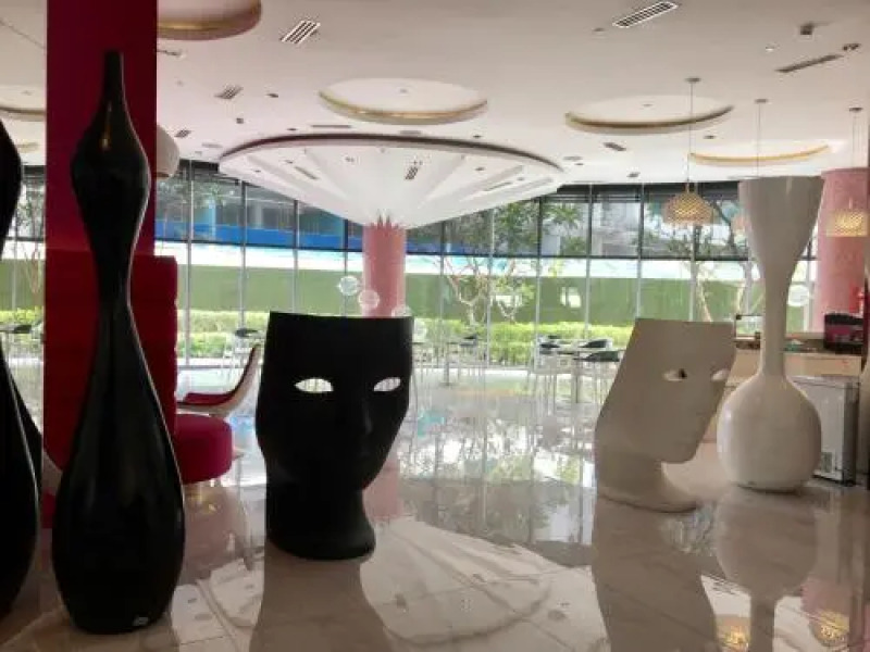 Cozy 1BR w/ Balcony at AZURE