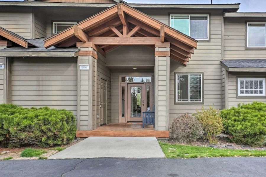 Charming Redmond Townhome w/ Resort Amenities