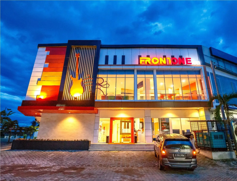 Front One Budget Muntilan