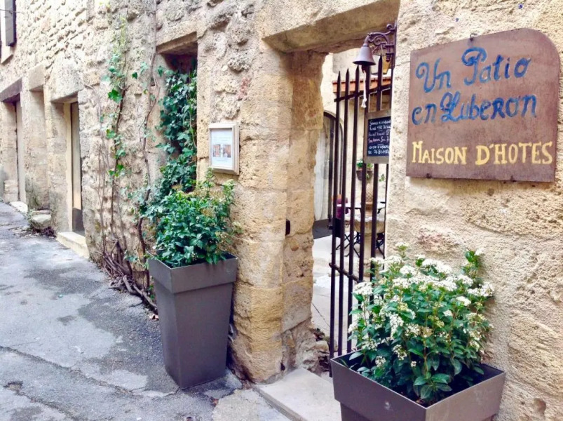 Un Patio en Luberon