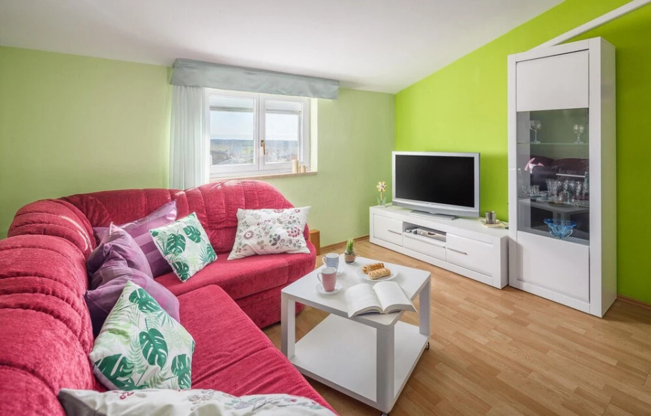 Beautiful Home in Brnobici With 4 Bedrooms, Wifi and Outdoor Swimming Pool