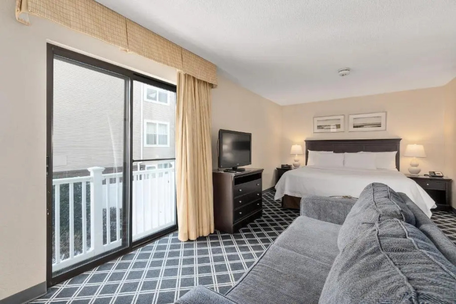 Residences at Daniel Webster