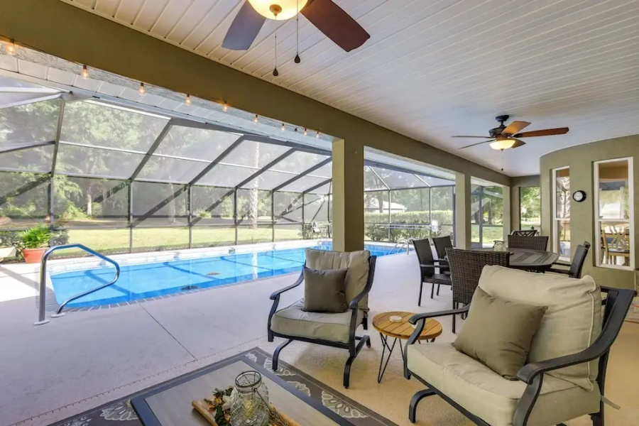 8 Mi to Rainbow Springs: Dunnellon Area Home!