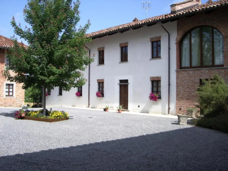 B&B Cascina Gaione Via Gallina,18b 12052 Neive cn