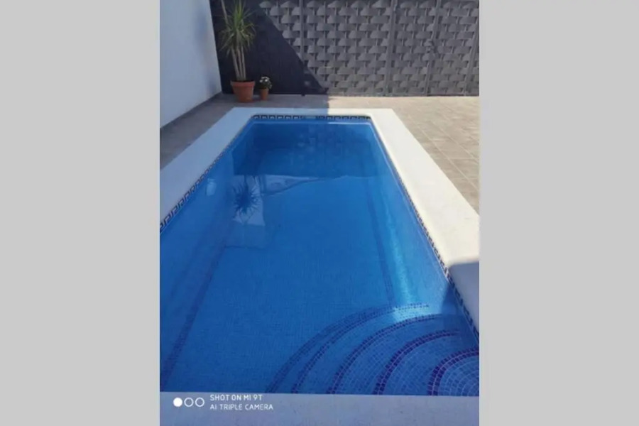 Apartamentos NayDa Gran casa con piscina