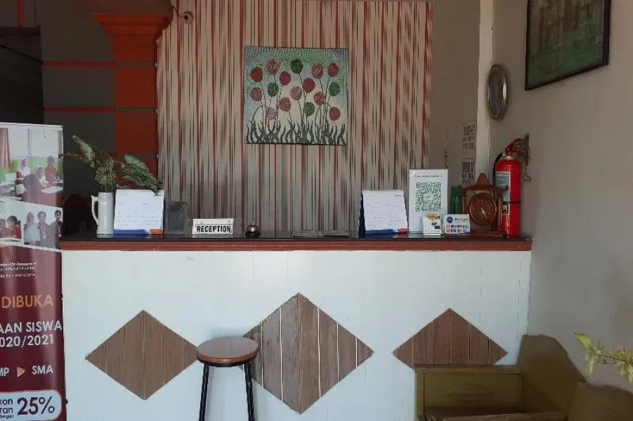 Metro Hotel by OYO Rooms