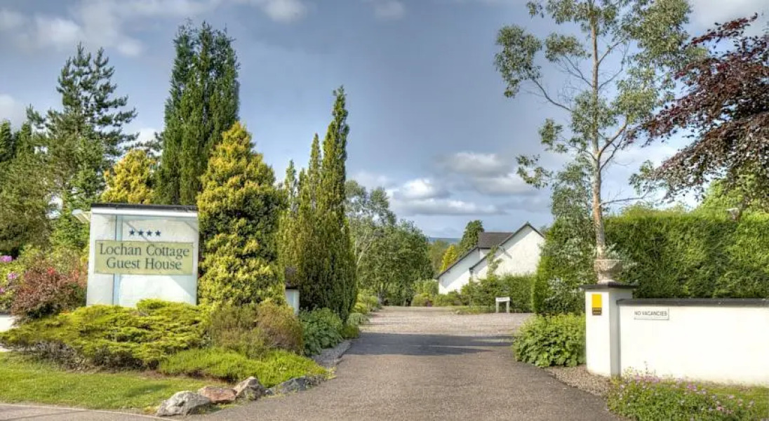 Lochan Cottage Guest House