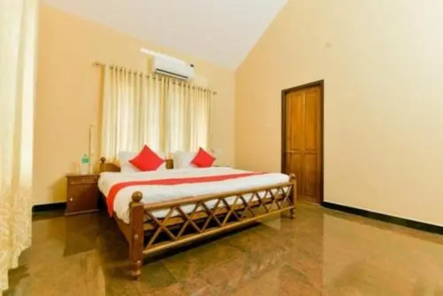 Manjaly Backwater Deluxe Resort