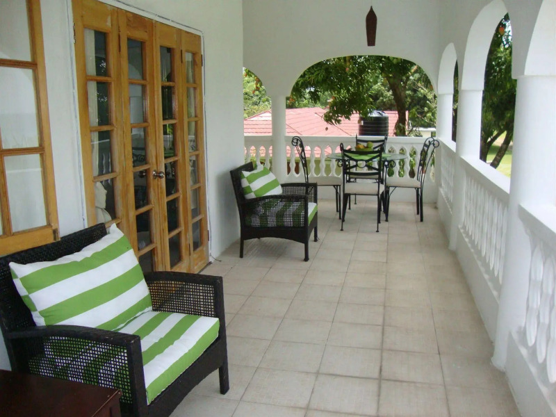 By the Sea Vacation Home and Villa