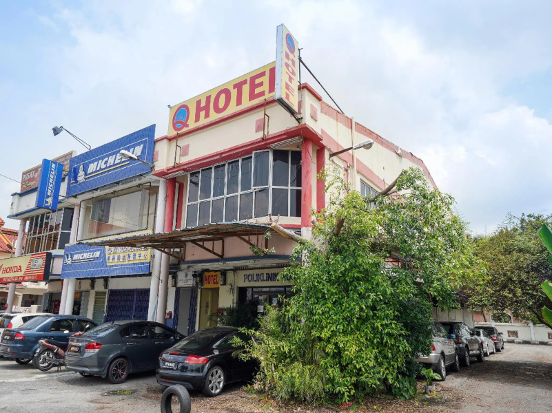 OYO 1094 Q One Hotel Dengkil