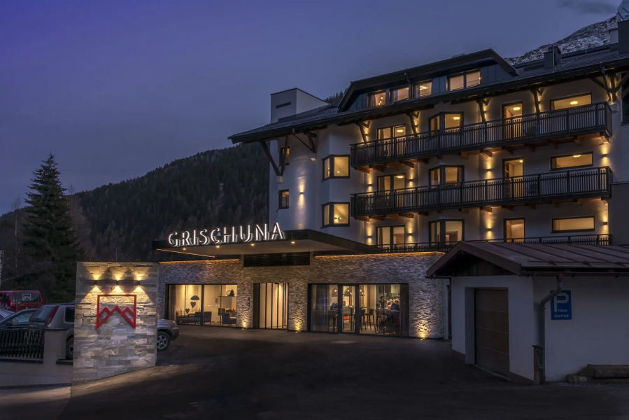 Heart Hotel Grischuna