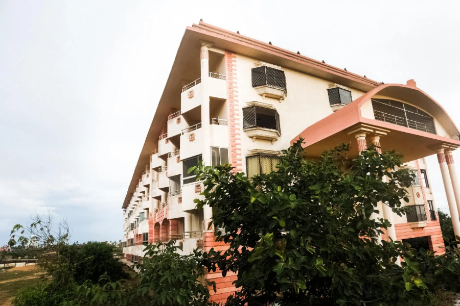 Capital O 61018 Sri Krishna Guest House