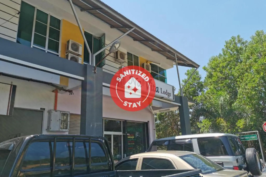 OYO 90078 Navita Lodge