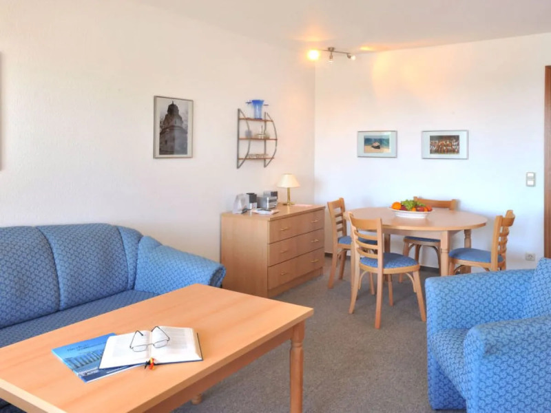 HOUSE  UECKERMüNDE 12123