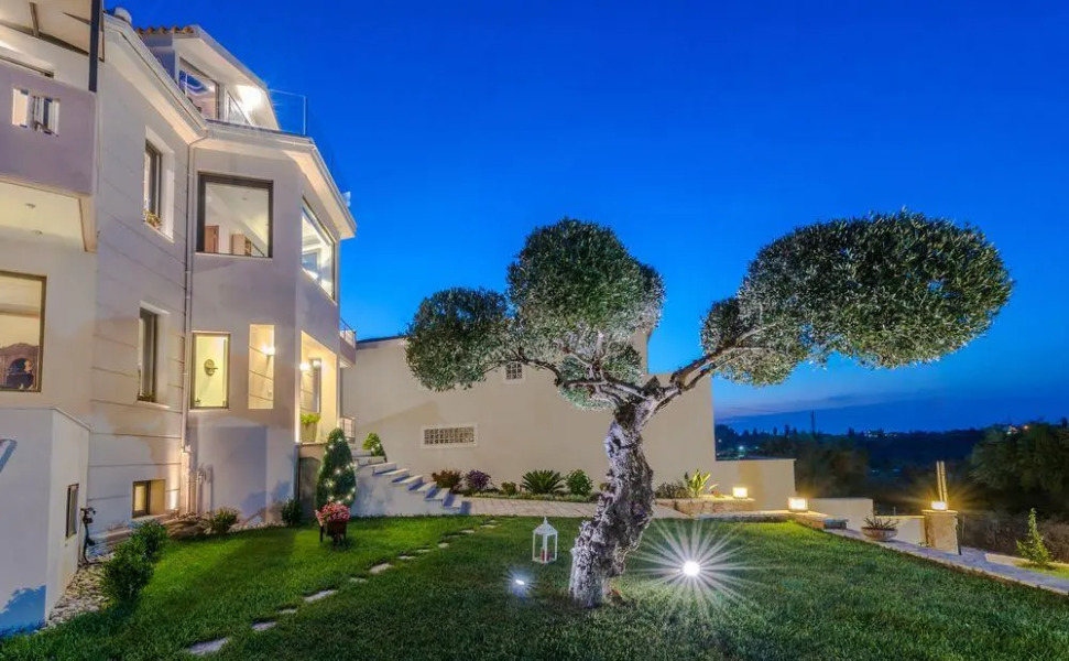 Pasithea Elegant Villa