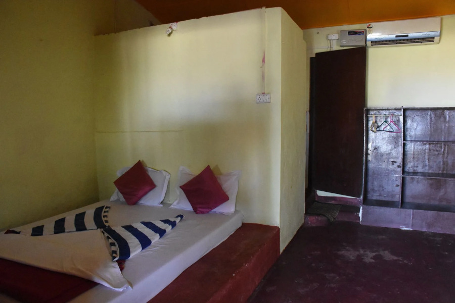 Sunset & Waves Resort