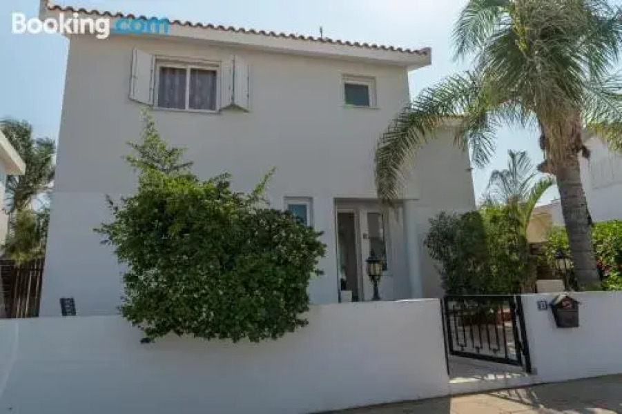 Sun & Sand Private Villa with on demand heated pool