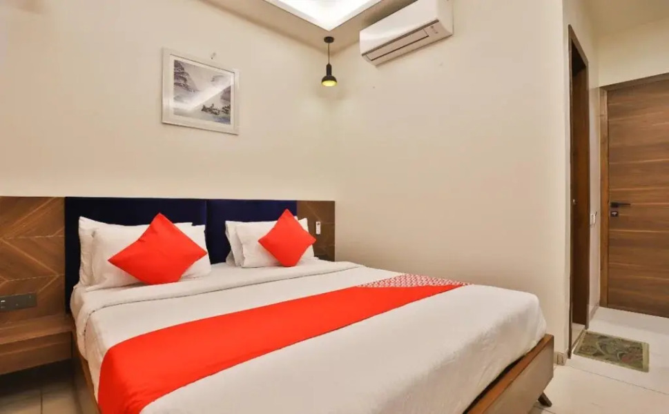 Oyo 26587 the Grand Vatika