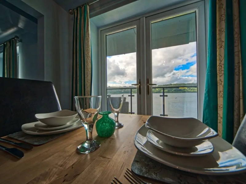 Glan Y Gro Lakeside Suites