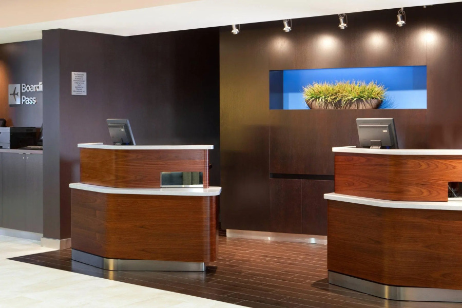 Courtyard by Marriott Dallas Addison/Quorum Drive