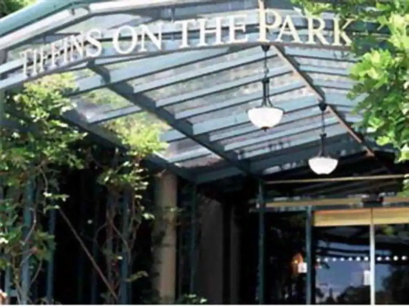 Quality Hotel Tiffins On The Park