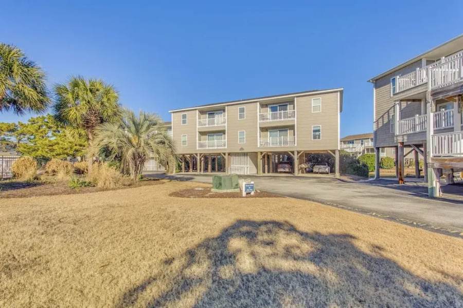 Walk to Shore: Ocean Isle Beach Resort-style Condo