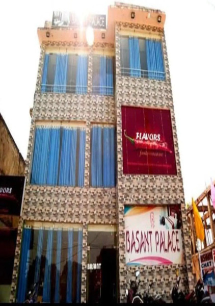 Hotel Basant Palace
