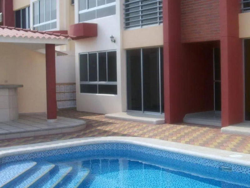 Apartamento Amoblado URB Volare