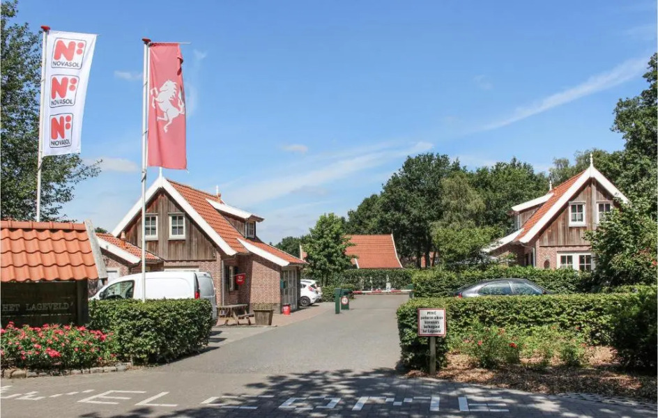 Nice Home in Hoge Hexel With 3 Bedrooms and Wifi