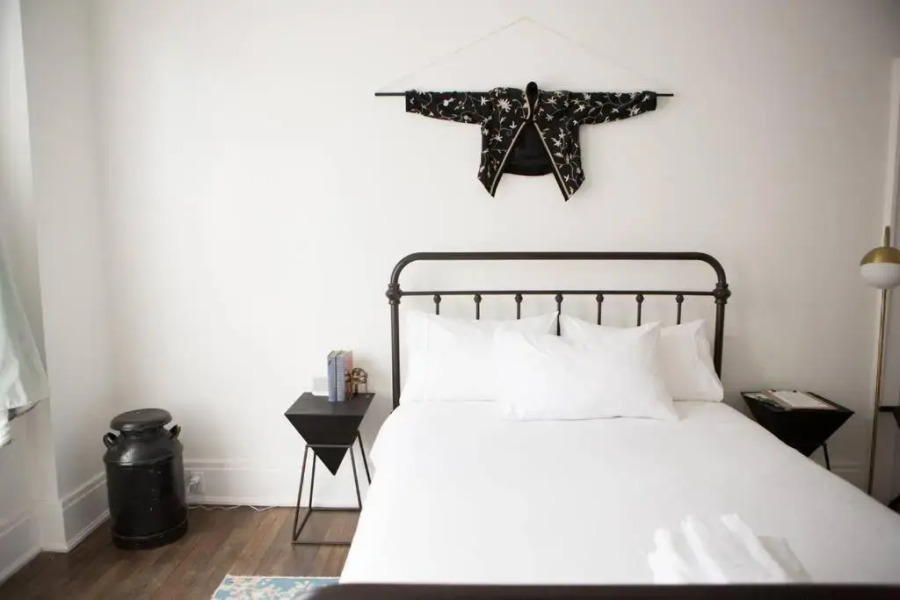 Object Hotel 1BR Shared Bath Room 2D