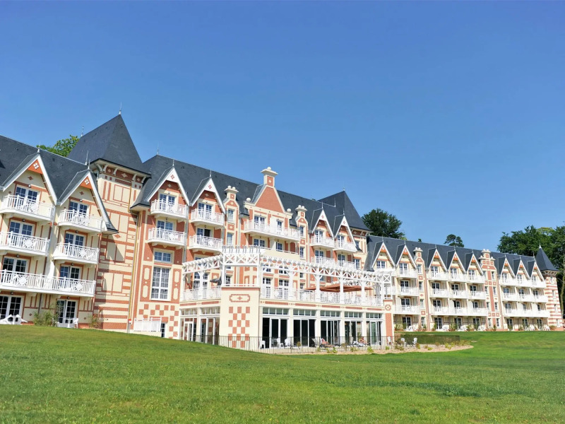 Luxury Apartment in a Gorgeous Area Called La Belle Epoque