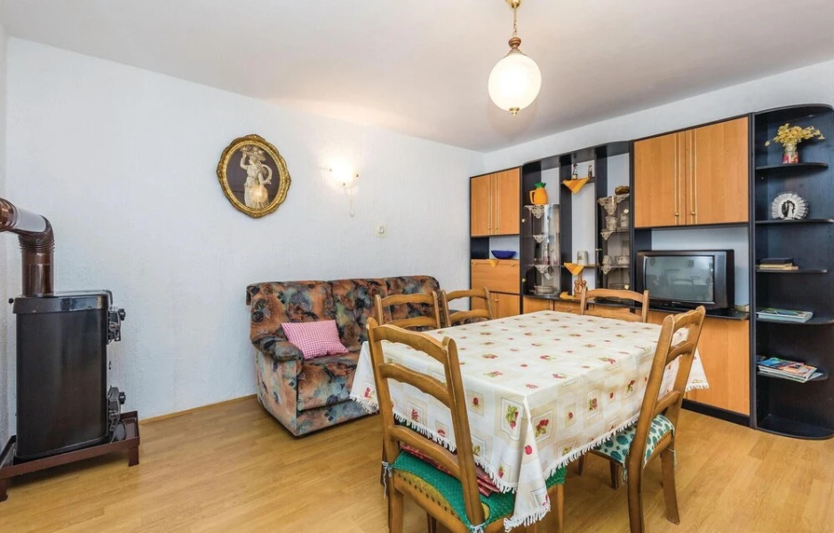 Stunning Apartment in Sveti Juraj With 1 Bedrooms and Wifi