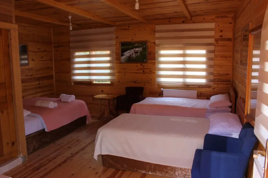 Velikoy Han Konaklari