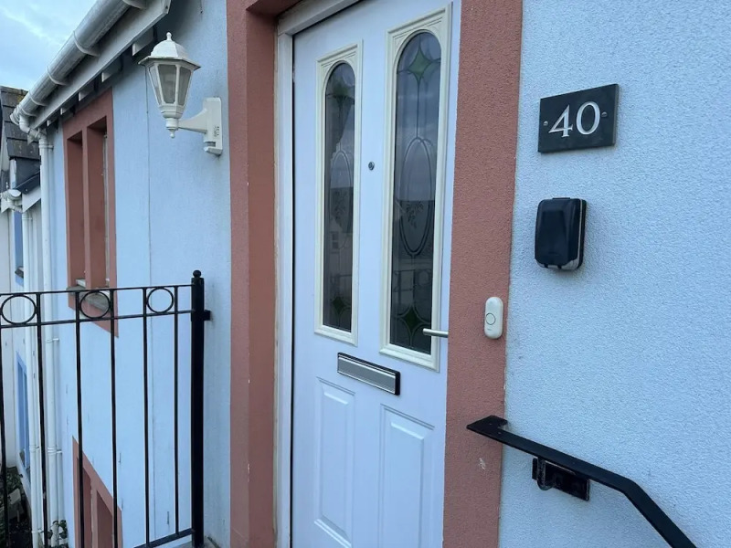 Apartment - Sleeps 4, Pet Friendly & Free Parking