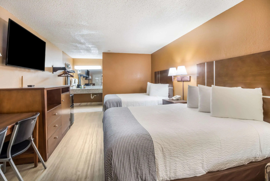 Econo Lodge Selmer